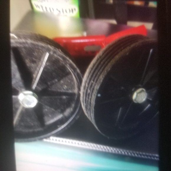 Training Wheels - Picture 1 of 3